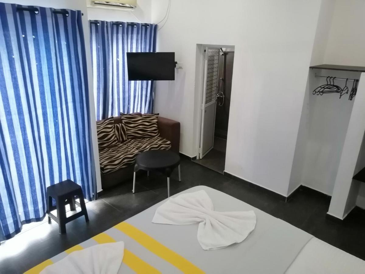 Le Petit Hotel & Restaurant Negombo Eksteriør bilde