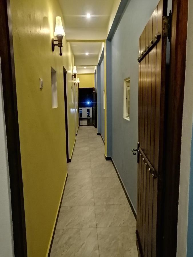 Le Petit Hotel & Restaurant Negombo Eksteriør bilde