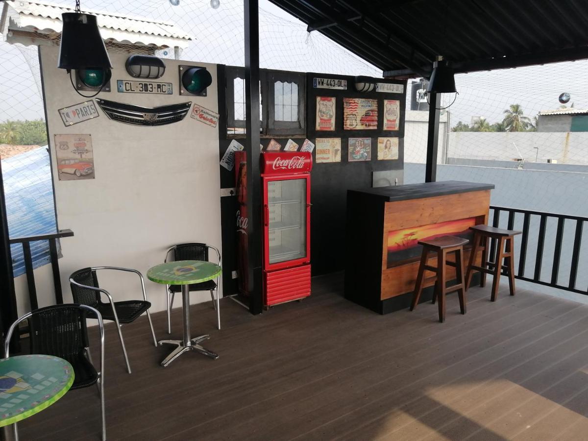 Le Petit Hotel & Restaurant Negombo Eksteriør bilde