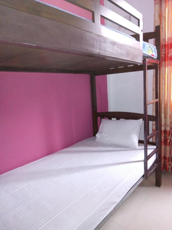 Le Petit Hotel & Restaurant Negombo Eksteriør bilde